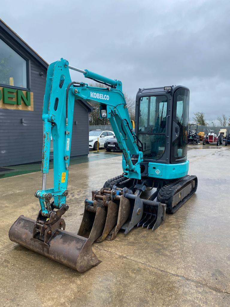KOBELCO SK28SR-6 - Gleneden