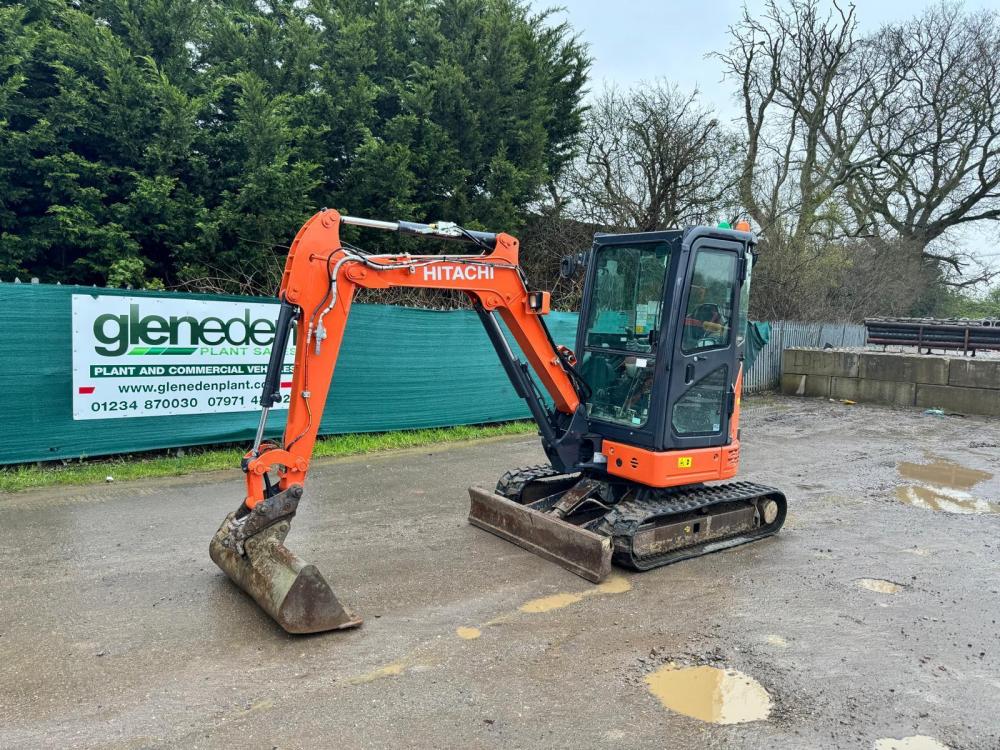 HITACHI ZX26U-5A CR - Gleneden