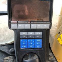 KOMATSU PC210LC-8