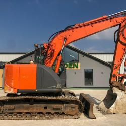 HITACHI ZX135US-3 With Blade