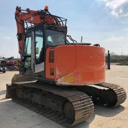 HITACHI ZX135US-3 With Blade