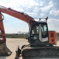 HITACHI ZX135US-3 With Blade