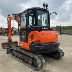 KUBOTA KX057-4