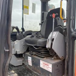 KUBOTA KX057-4