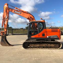 DOOSAN DX140LC