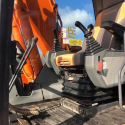 DOOSAN DX140LC