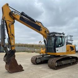 LIEBHERR R922LC