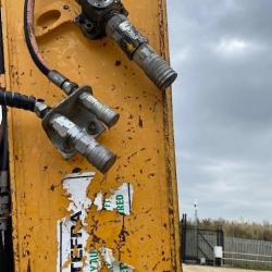 LIEBHERR R922LC