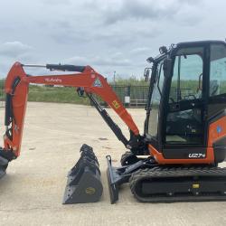 Kubota U27-4