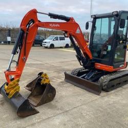 KUBOTA U27-4
