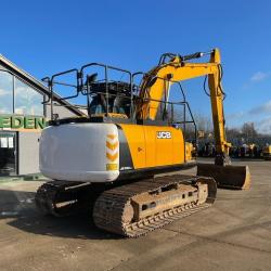 JCB JS130lc+