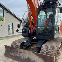 Hitachi ZX135US-6