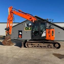 Hitachi ZX135US-6