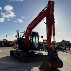 Hitachi ZX135US-6
