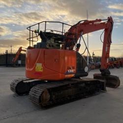Hitachi ZX135US-6