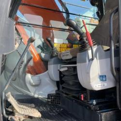 HITACHI ZX225-6
