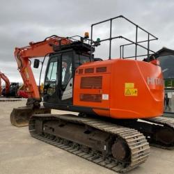Hitachi Hitachi ZX225USRLC-6