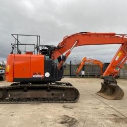 Hitachi Hitachi ZX225USRLC-6