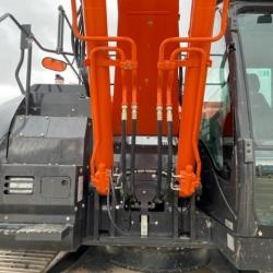 Hitachi Hitachi ZX225USRLC-6