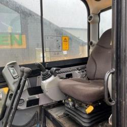 JCB 85z