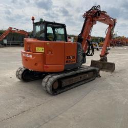 Hitachi ZX85