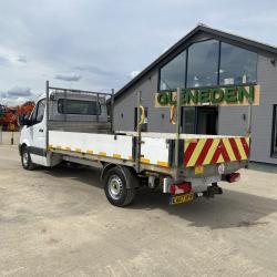 Mercedes Benz dropside
