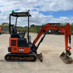Hitachi ZX19U