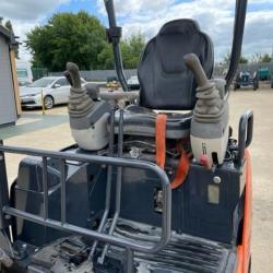 HITACHI ZX19U