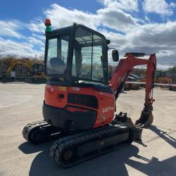 KUBOTA U27-4