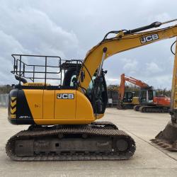 JCB JS131