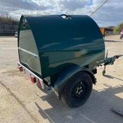 IBC TOWABLE BOWSER 950Litres
