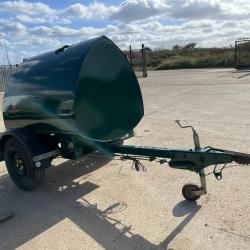 IBC TOWABLE BOWSER 950Litres