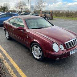 MERCEDES CLK320