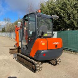 Hitachi ZX27-3