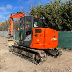 Hitachi zx85