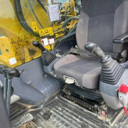 KOMATSU PC210LC-11