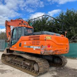 DOOSAN DX225
