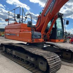 DOOSAN DX225