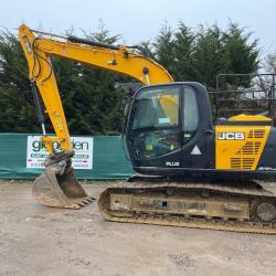 JCB JS131 Plus