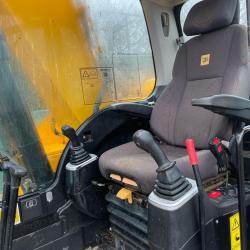 JCB JS131 Plus
