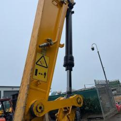 JCB JS131 Plus