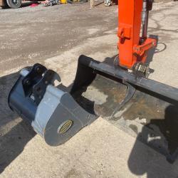 KUBOTA KX71-3