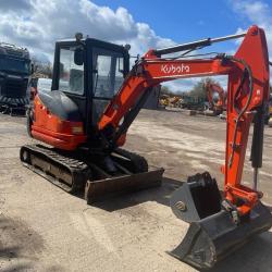 Kubota KX71-3