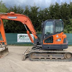 DOOSAN DX85R