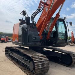 HITACHI ZX225USLC-6