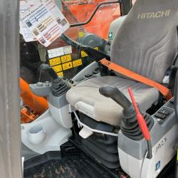 HITACHI ZX225USLC-6