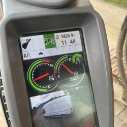 HITACHI ZX225USLC-6