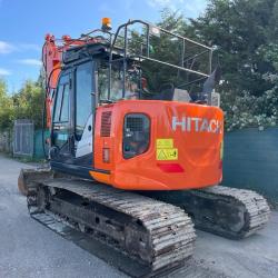HITACHI ZX135US-6
