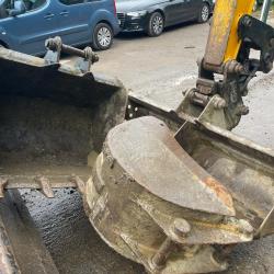 JCB 86C-1