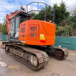 HITACHI ZX225USLC-6